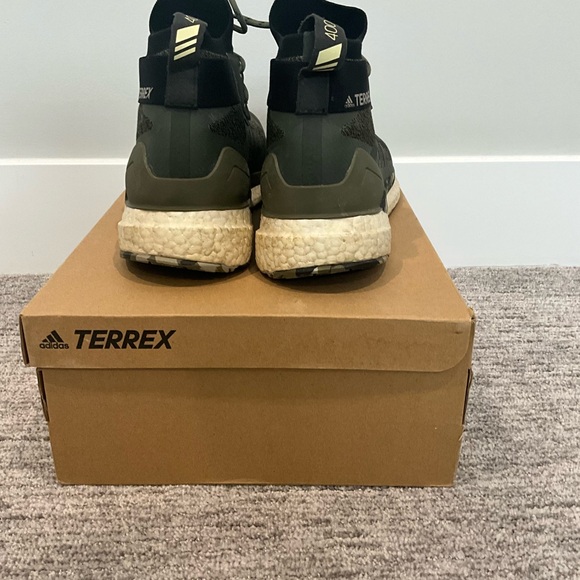 Size 12 - adidas Terrex Free Hiker Raw Khaki - Picture 3 of 6